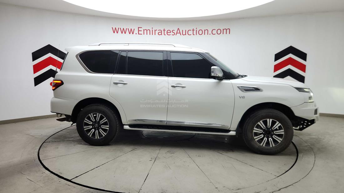 2024 Nissan Patrol — Right Full View — Photo 39