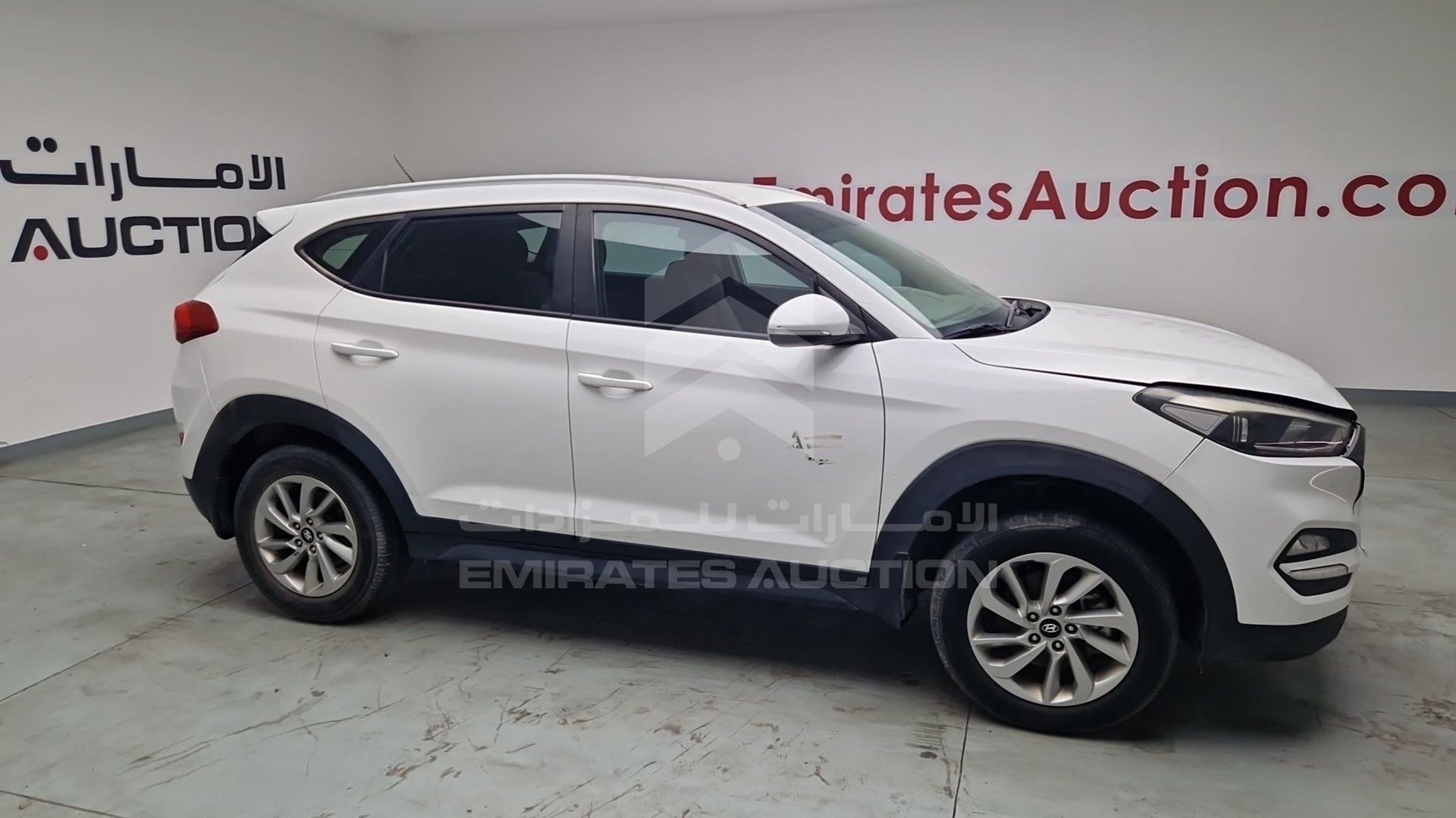 2017 HYUNDAI TUCSON VIN: TMAJ28138HJ170638