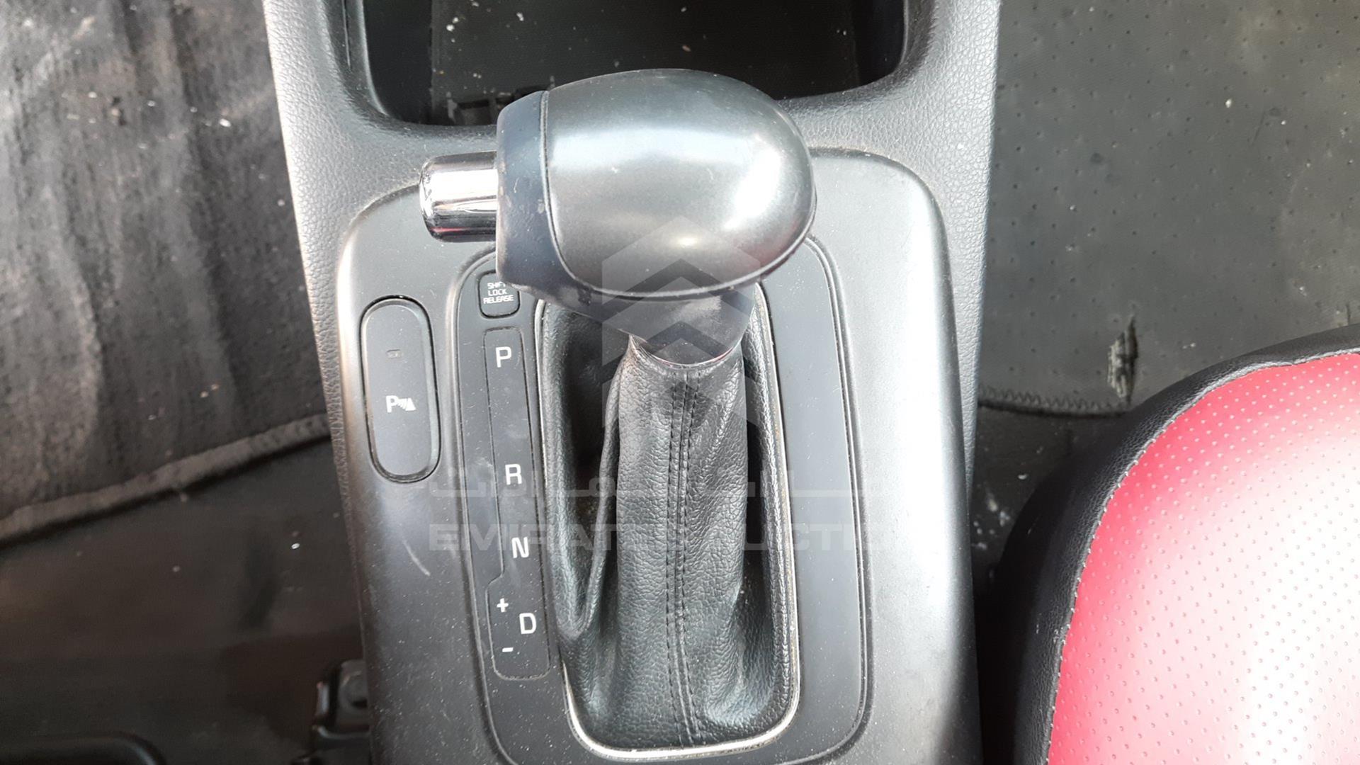 2013 KIA CERATO VIN: KNAFZ411XD5030398