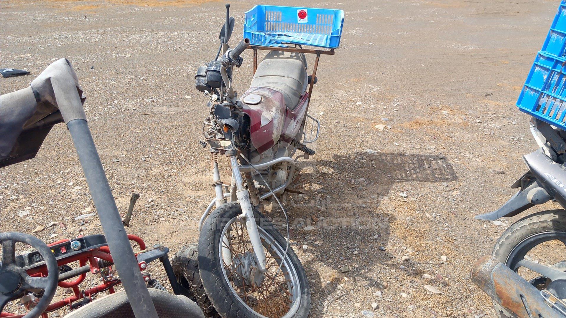 0 BAJAJ 100CT VIN: MD2DDDUZZRWE07236