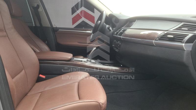 WBAZV4102DL926884 Auction: EmiratesAuction Lot: 409005 WBAZV4102DL926884 BMW X5 2013 GREY Photo 35