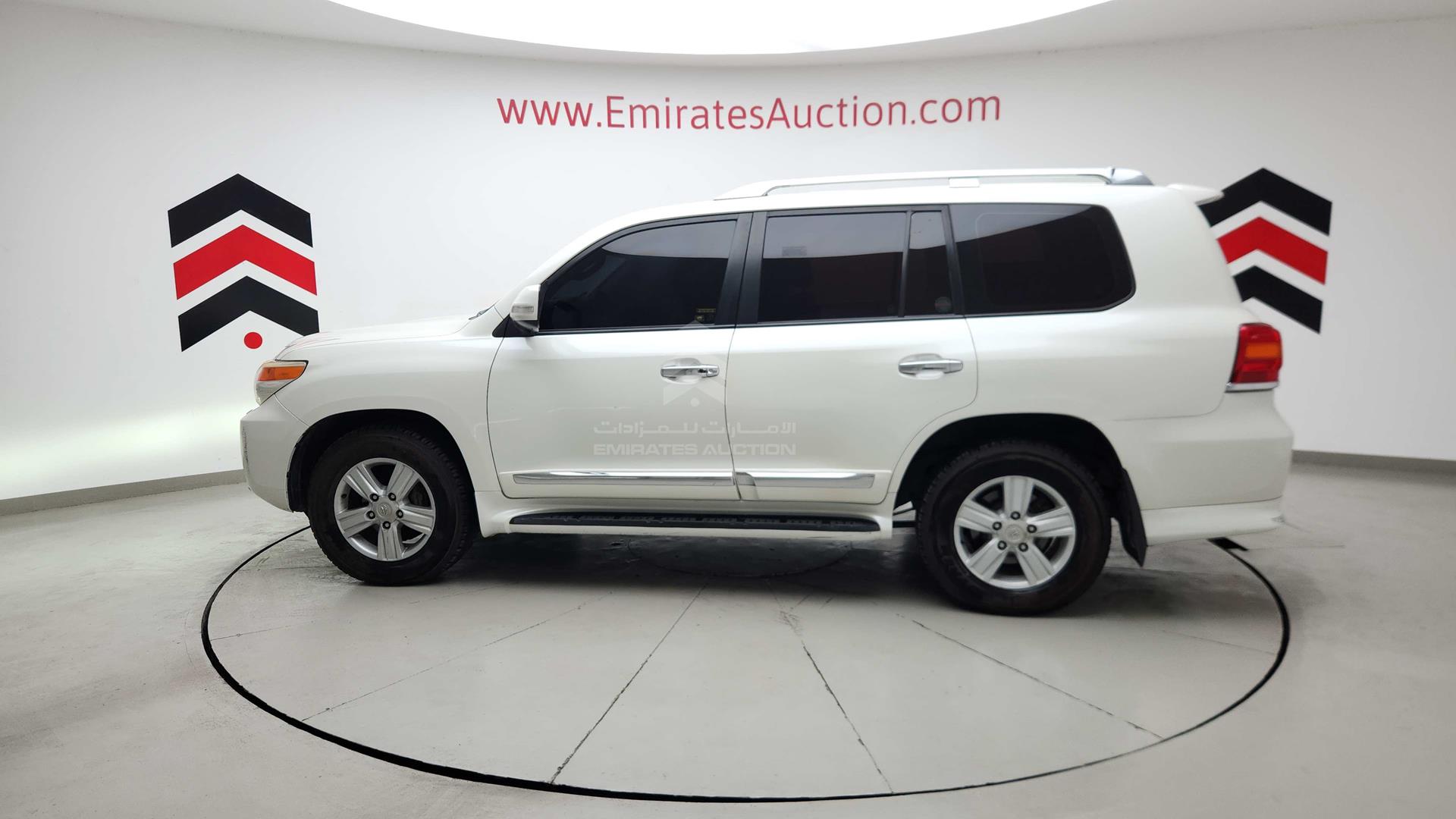 2014 TOYOTA LAND CRUISER VIN: JTMHX09J9E5043076