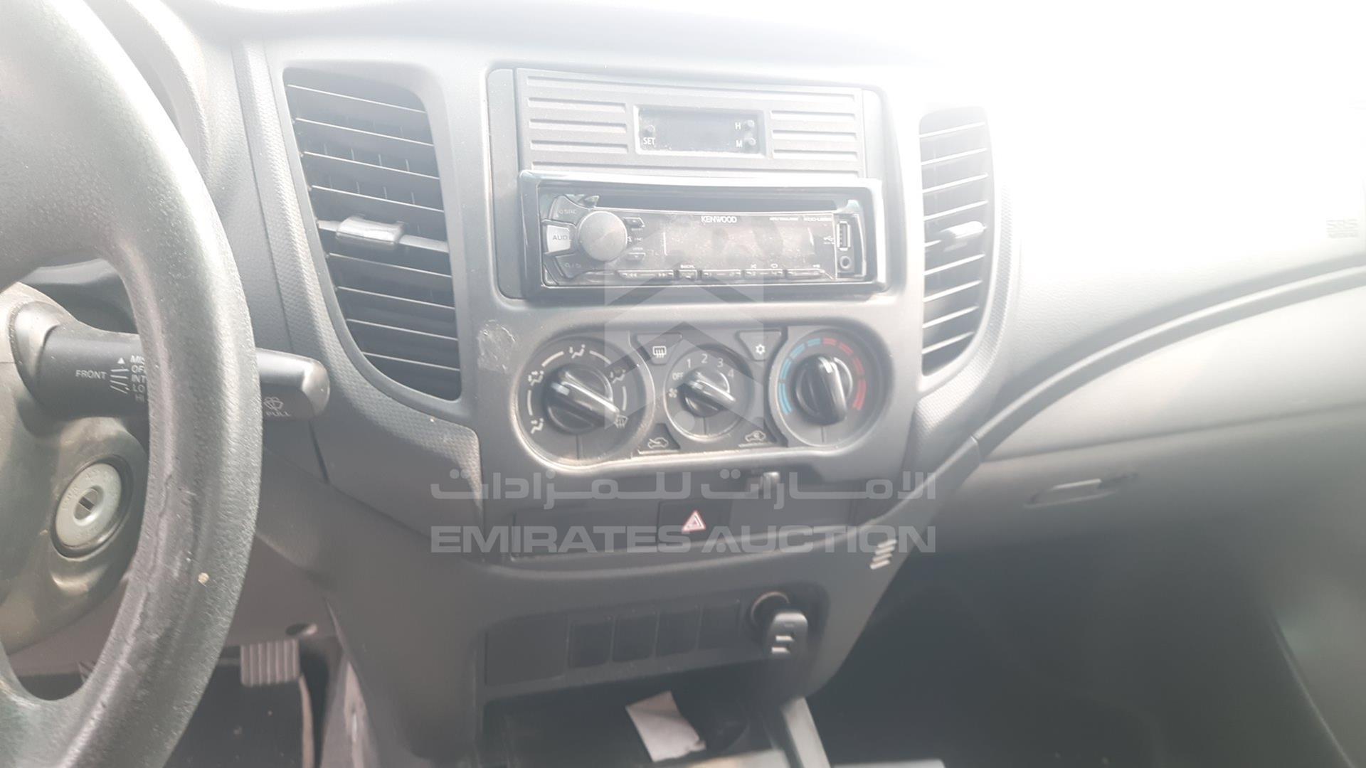 2016 MITSUBISHI L 200 VIN: MMBJNKJ40GH007782