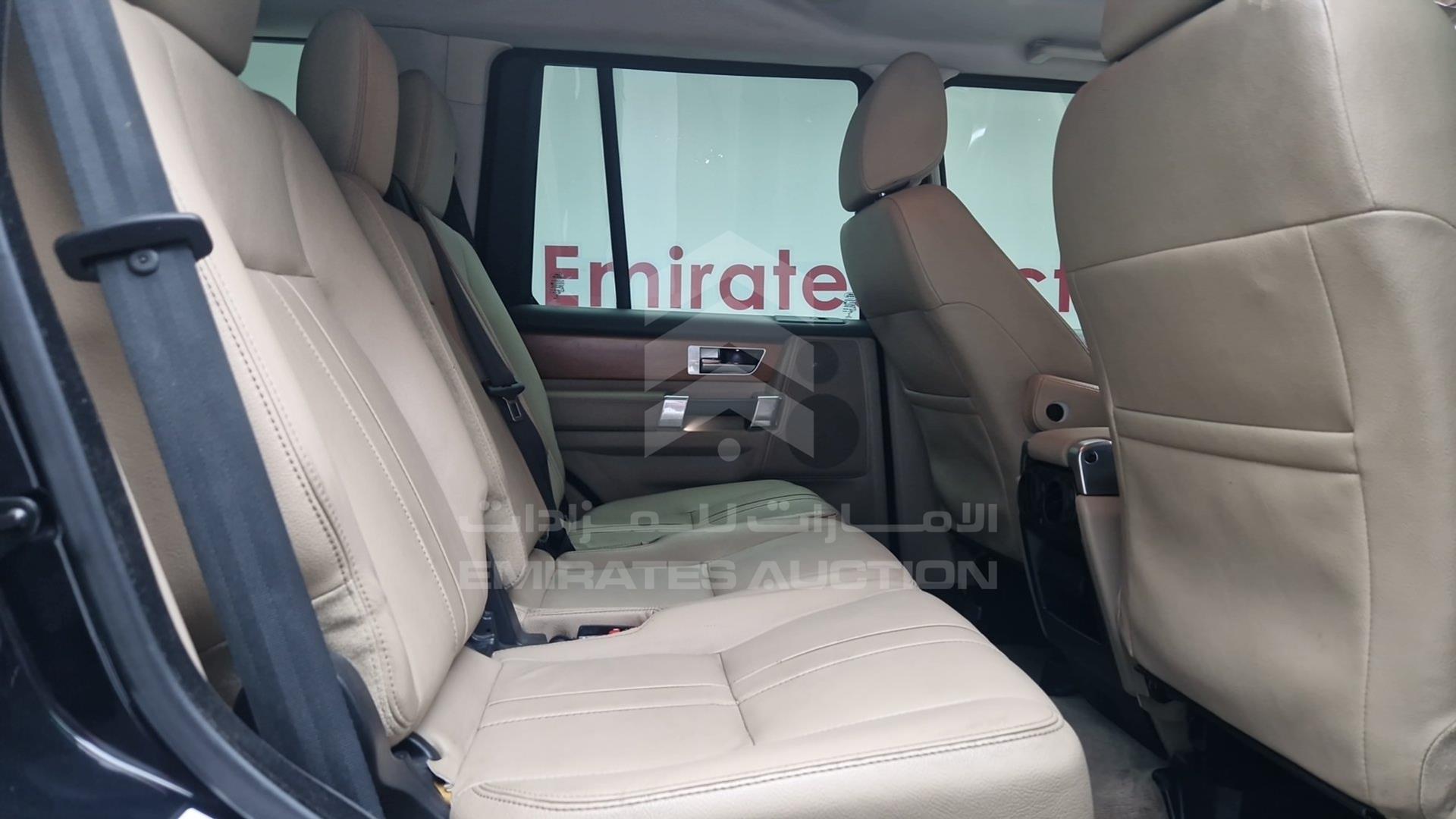 2015 LAND ROVER LR4 VIN: SALLAAAV6FA740368
