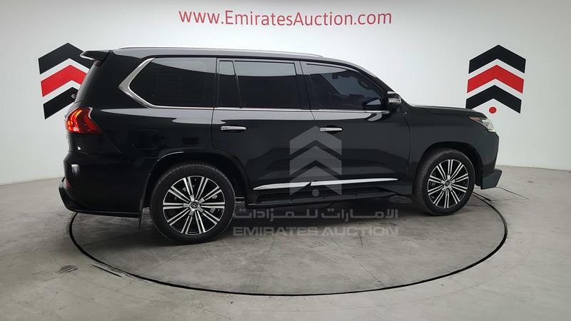 JTJHY00W1L4326058 Auction: EmiratesAuction Lot: 409451 JTJHY00W1L4326058 Lexus LX 570 2020 WHITE Photo 55