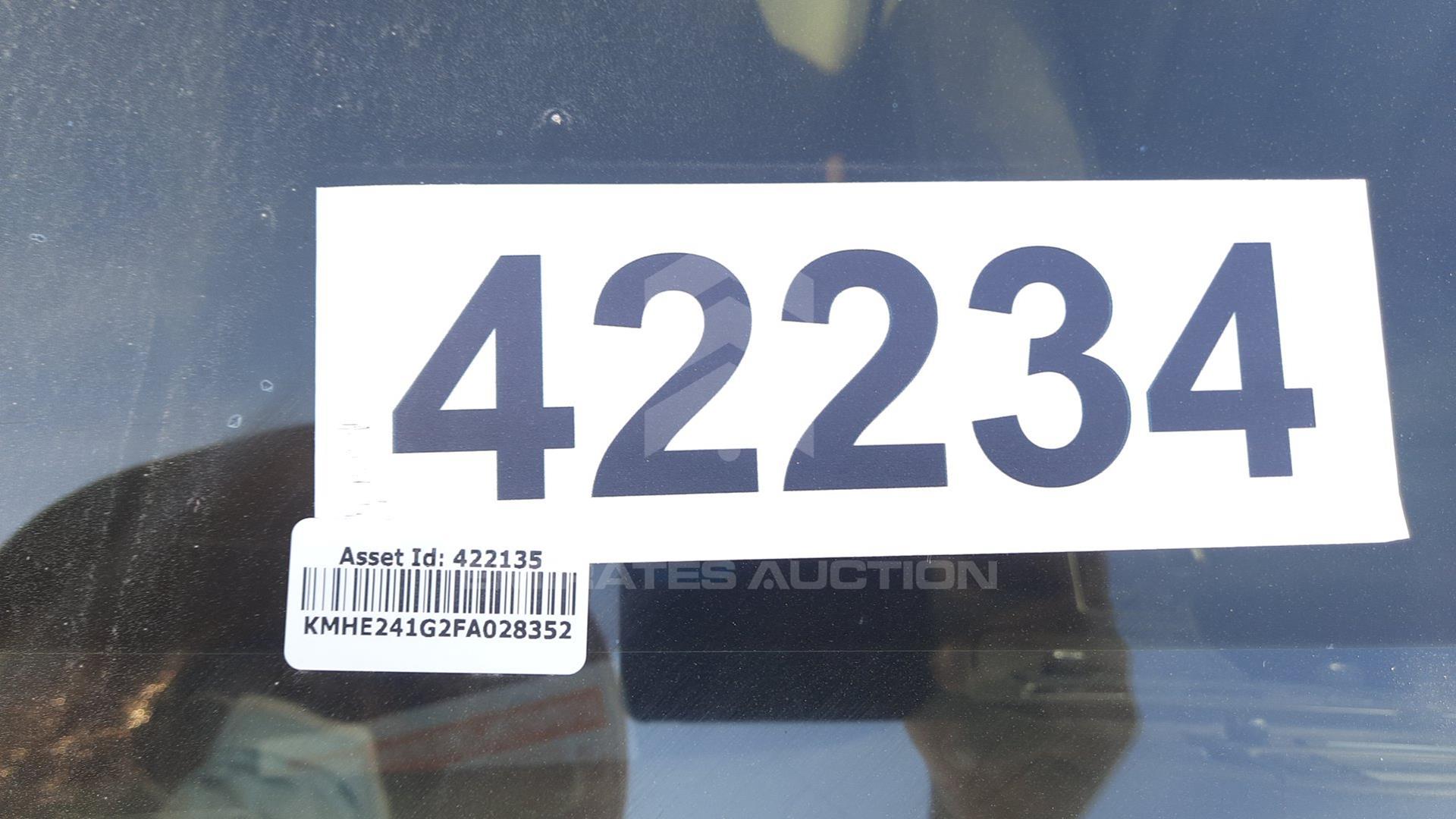 2015 HYUNDAI SONATA VIN: KMHE241G2FA028352