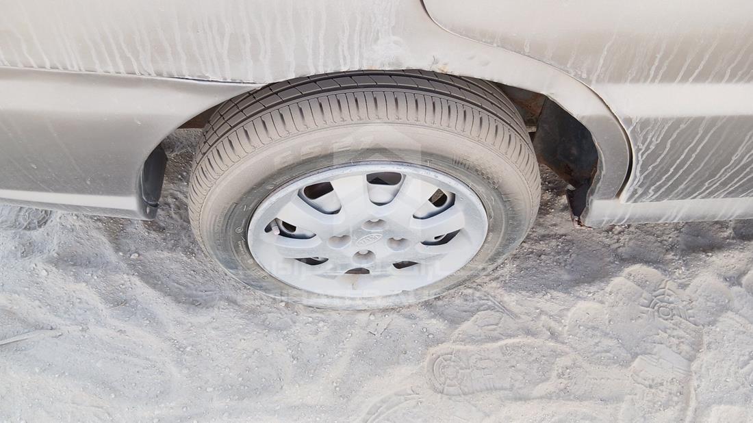 2005 Kia Rio — Rear Right Tyre — Photo 30