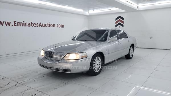 Lincoln Town Car 2005 1LNHM82W05Y613957 Image 34