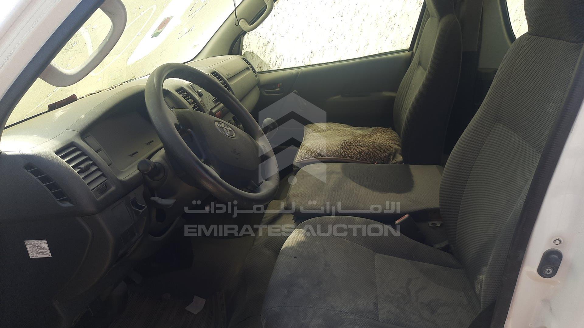 2015 TOYOTA HIACE VIN: JTGJX02P0F5042600