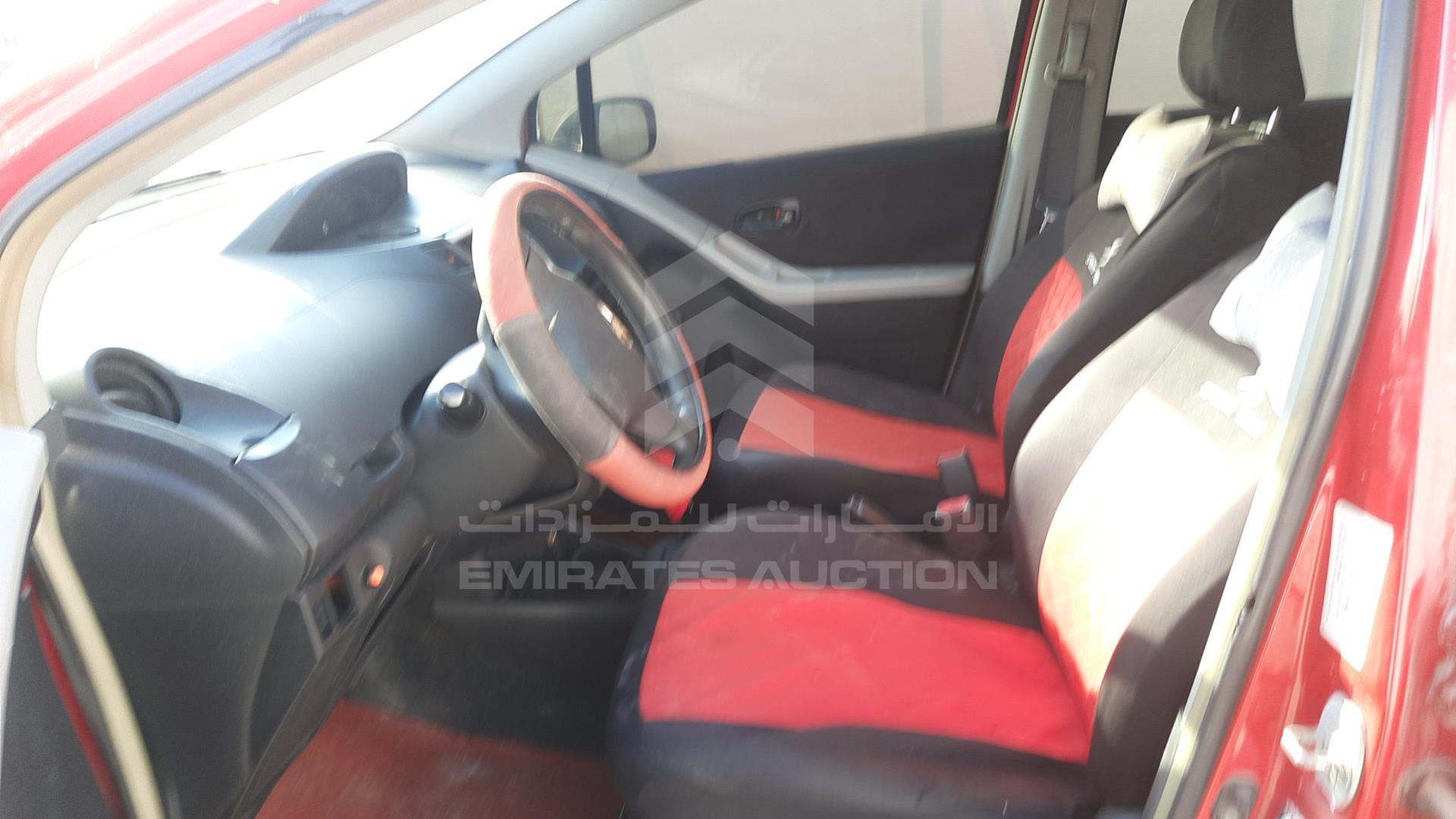 2007 TOYOTA YARIS VIN: JTDKW923X75070296