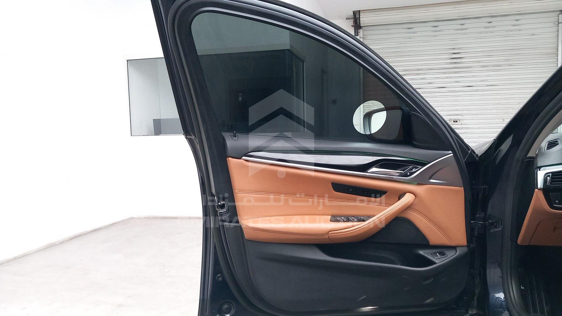 2020 BMW 520 VIN: WBAJL1A01LBM40329