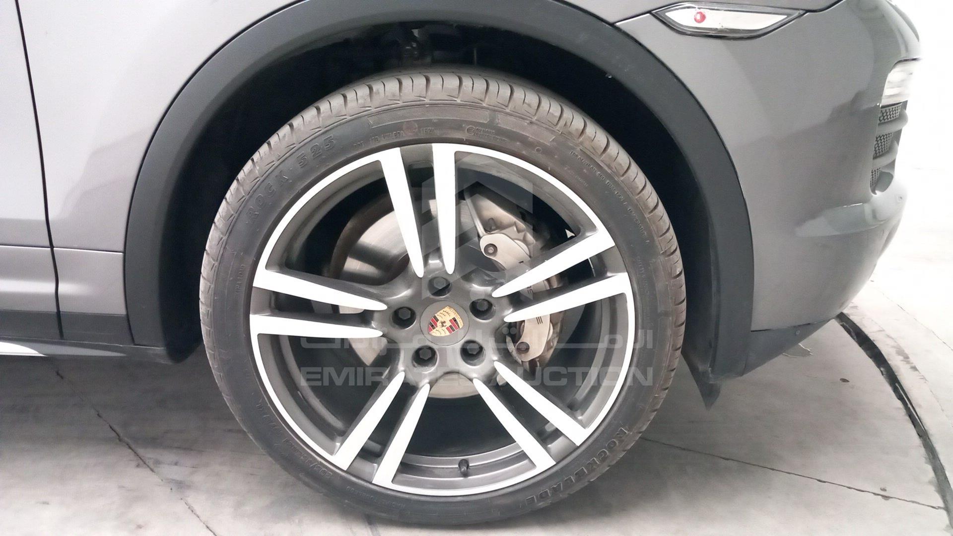 2012 PORSCHE CAYENNE S VIN: WP1ZZZ92ZCLA50158