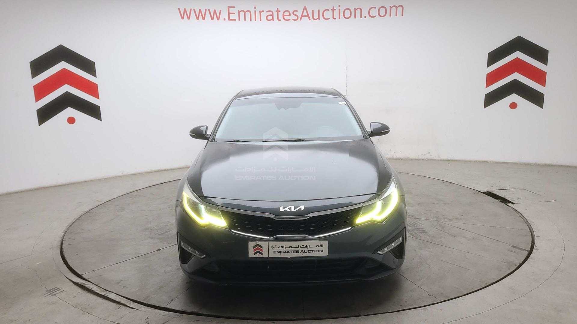 2020 KIA OPTIMA VIN: 5XXGT4L32LG424785