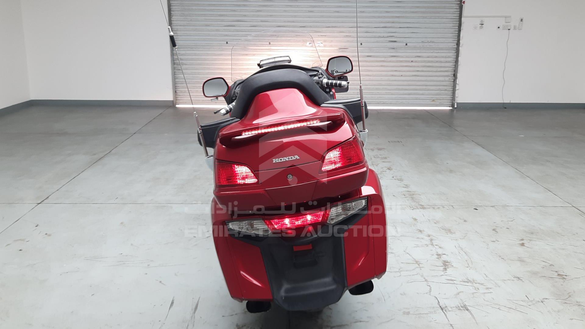 2016 HONDA GL 1800 VIN: JH2SC68G3GK401326