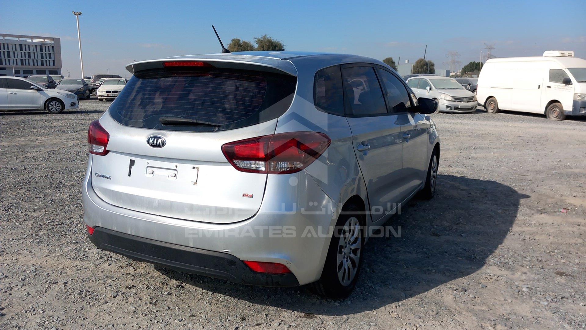 2018 KIA CARENS VIN: KNAHT8111J7187593