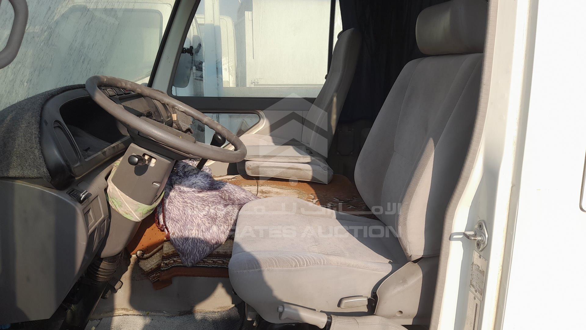 2014 TOYOTA COASTER VIN: JTGFK5189E4018943