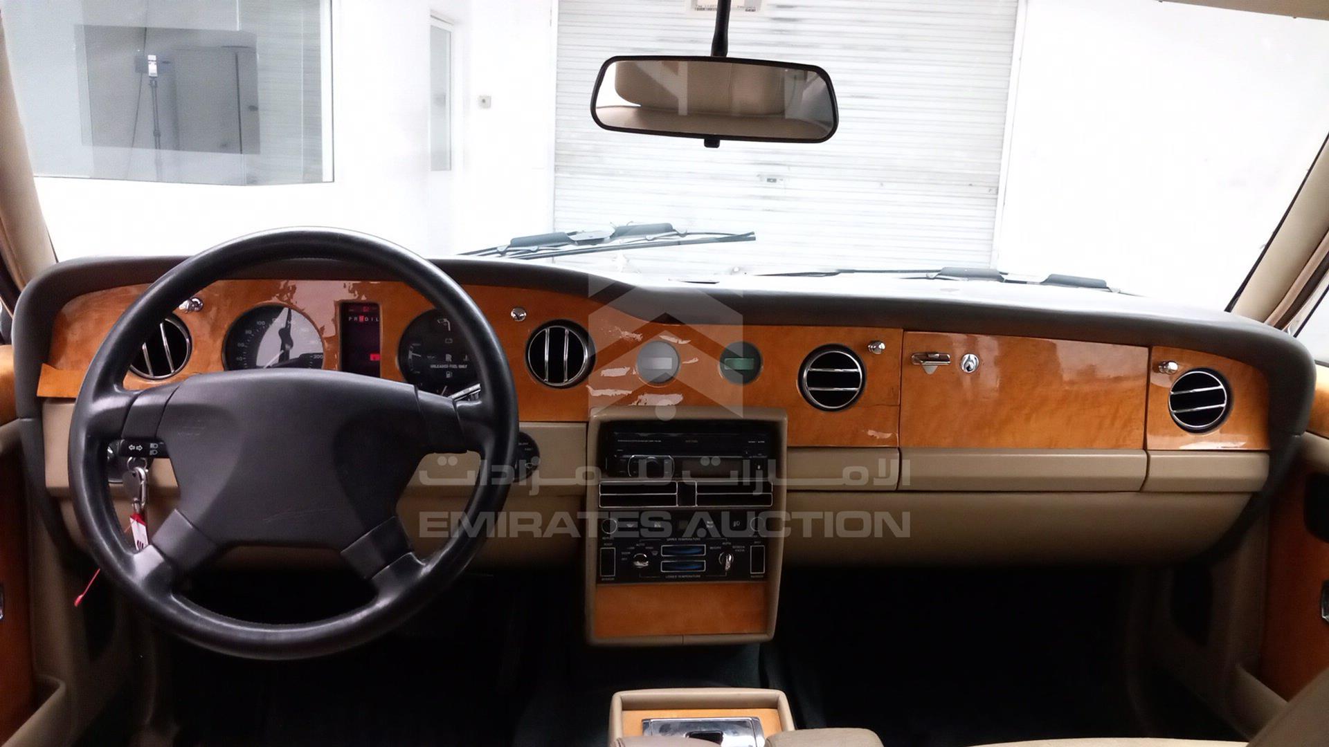 1990 ROLLS-ROYCE SILVER SPUR VIN: SCAZN02A2LCX32977