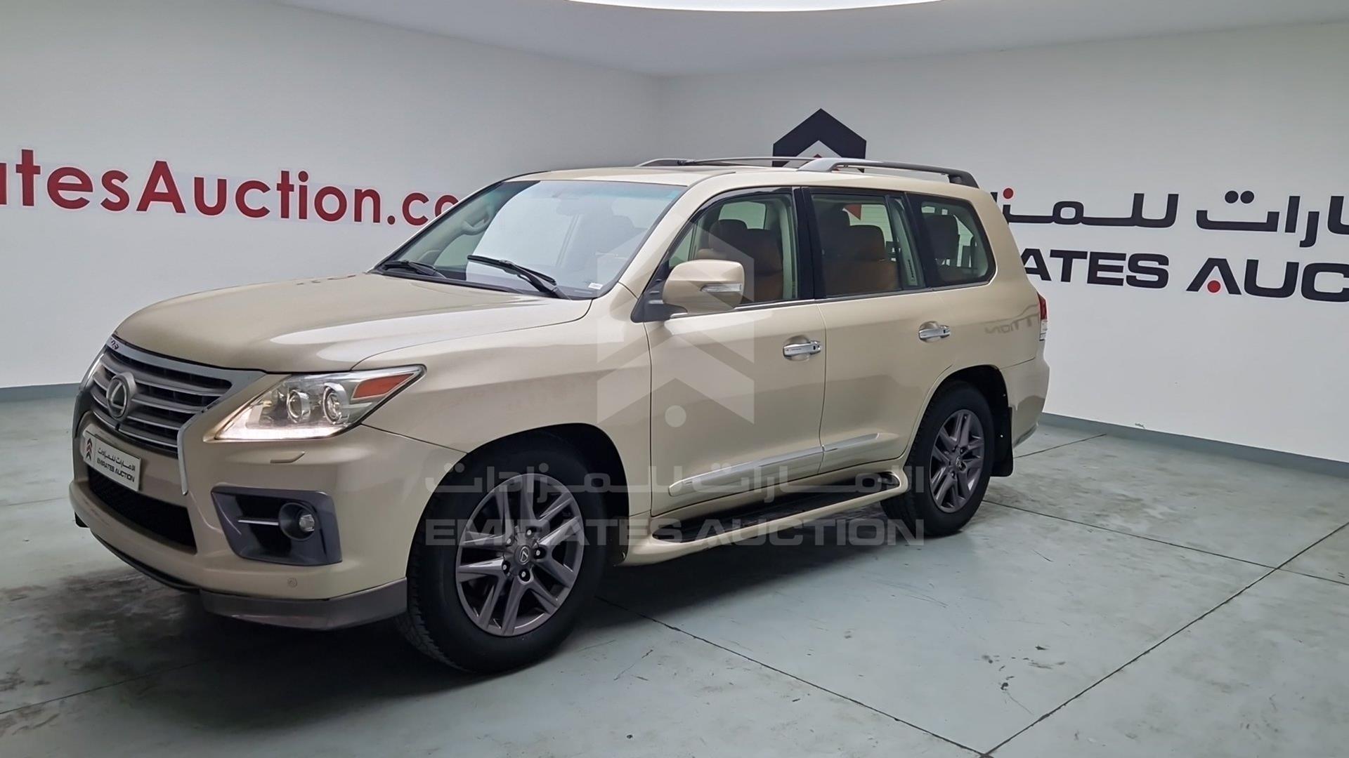 2014 LEXUS LX 570 VIN: JTJHY00W2E4145215
