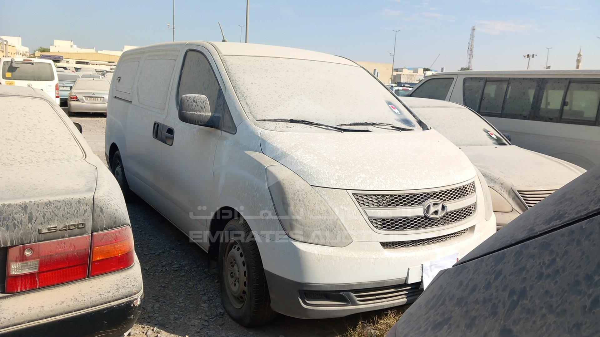2016 HYUNDAI H1 VIN: KMHWG81R0GU733522