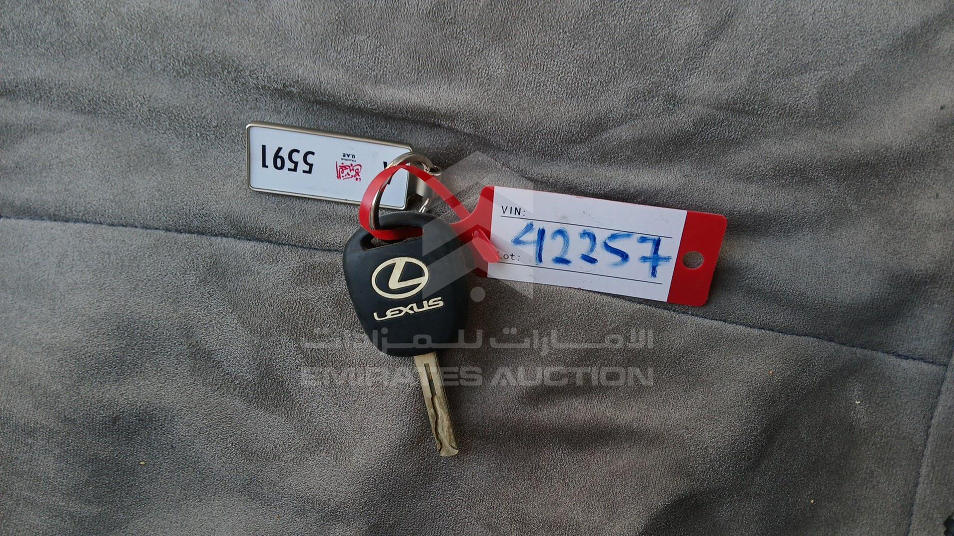 1998 LEXUS LS400 VIN: JT8BH28F8W0123543