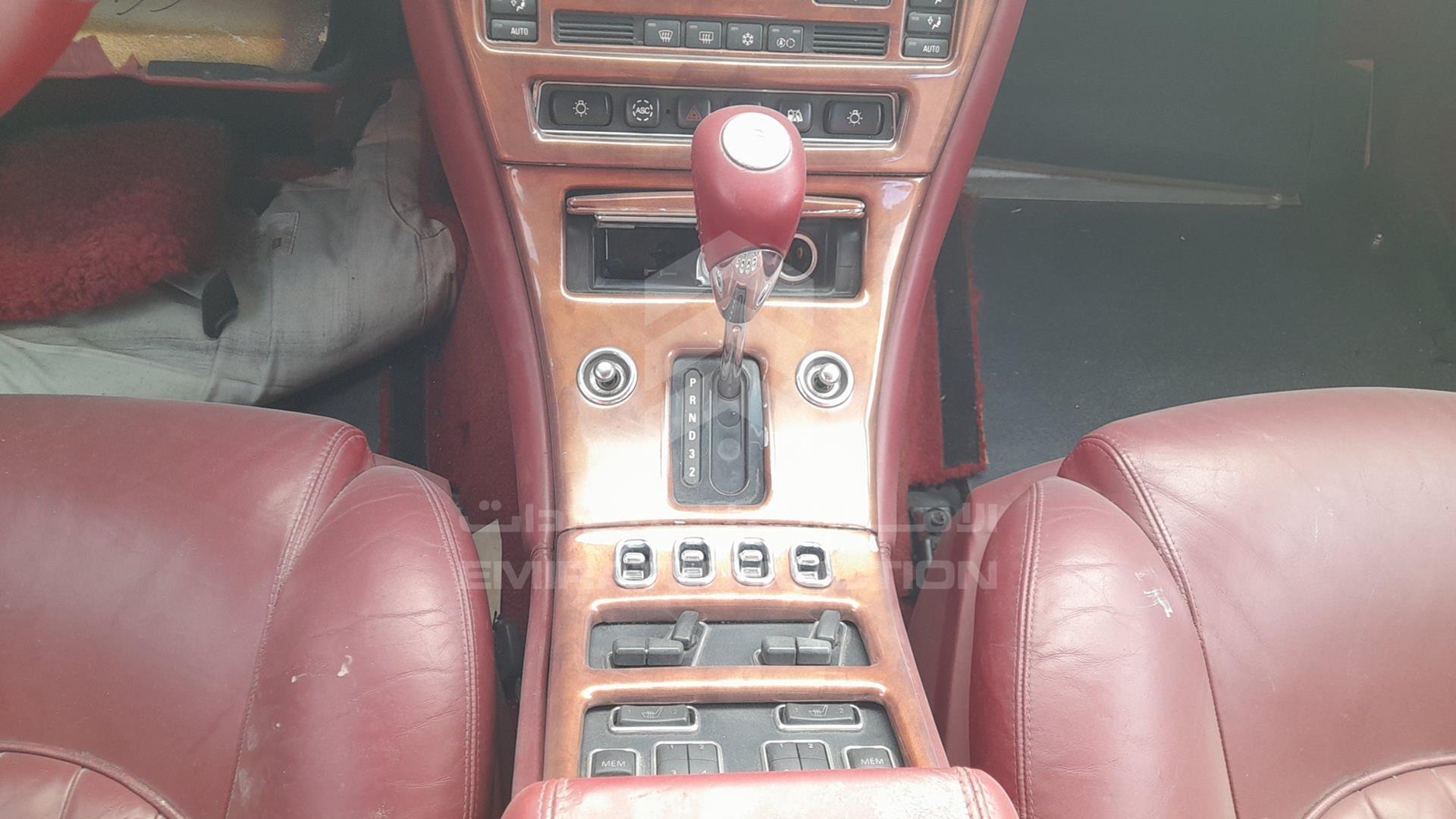 2000 BENTLEY ARNAGE VIN: SCBLC33E6YCX04648