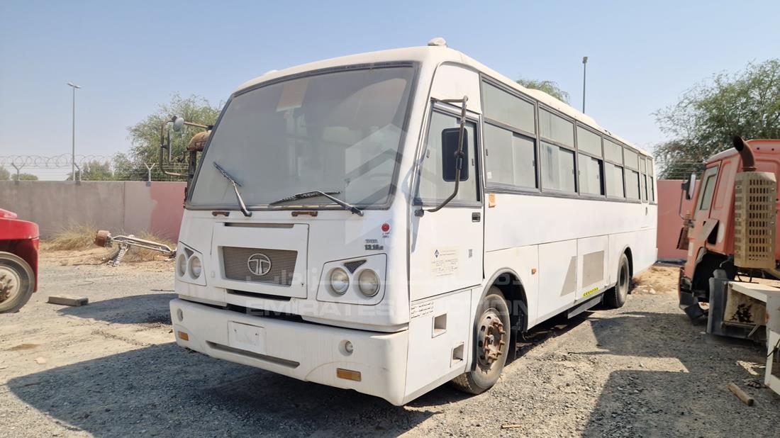 2009 Tata Bus — Front Left Angle — Photo 6