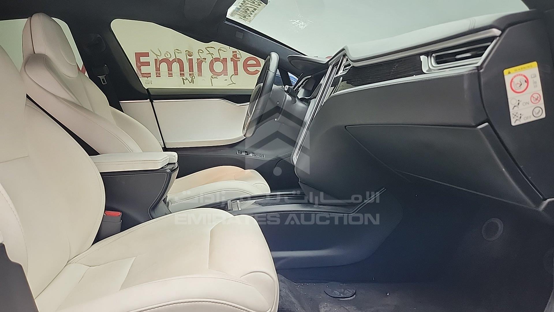 2018 TESLA MODEL S VIN: 5YJSA7E22JF237780