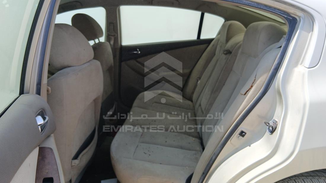 نيسان التيما 2009 — زاوية الراكب الخلفي اليسرى — صورة 20