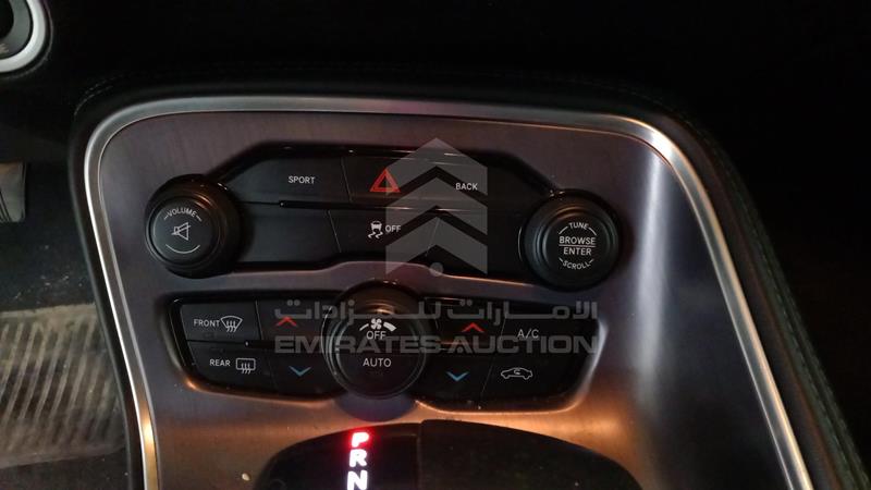 2C3CDZAG4FH888830 Auction: EmiratesAuction Lot: 409485 2C3CDZAG4FH888830 Dodge Challenger 2015 GREY Photo 18