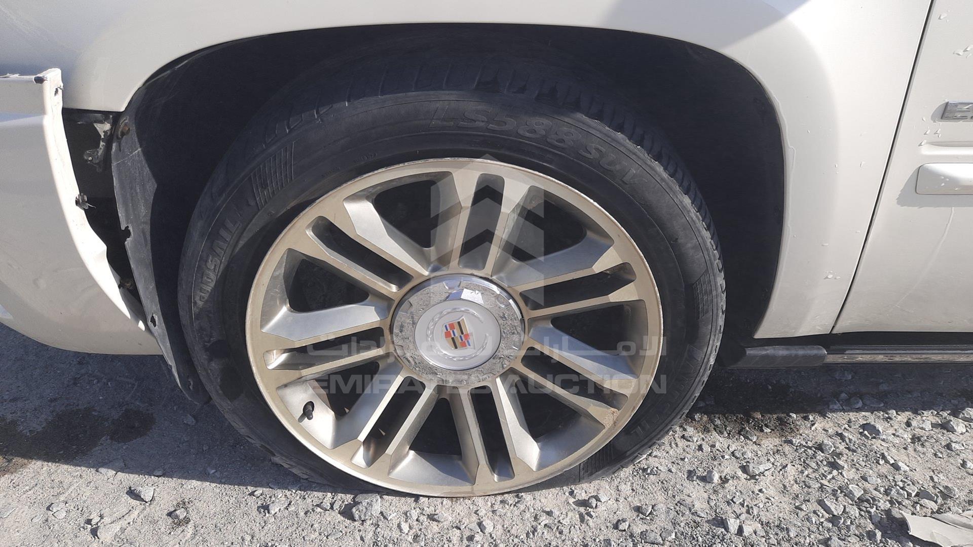 2014 CADILLAC ESCALADE VIN: 1GYS47EF1ER228959