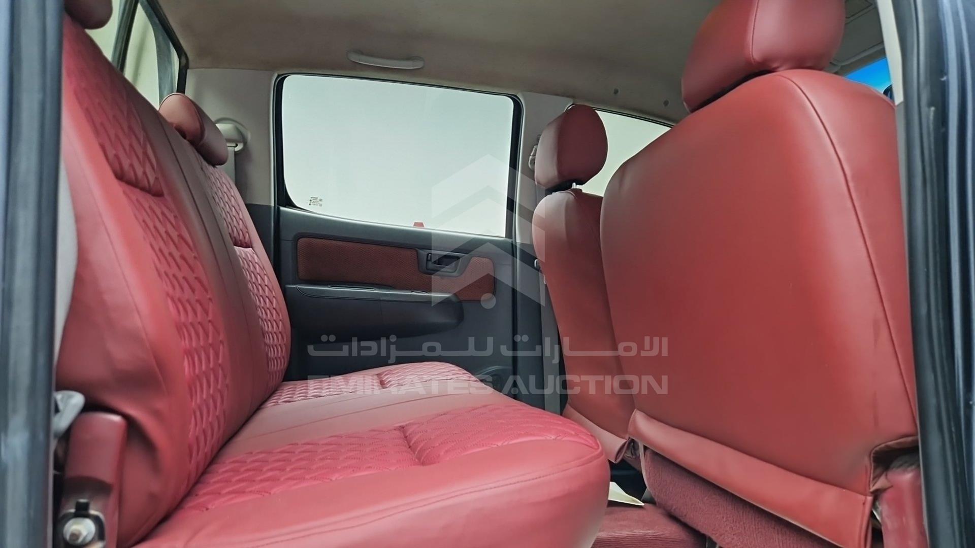 2013 TOYOTA HILUX VIN: MR0FX22G8D1085361