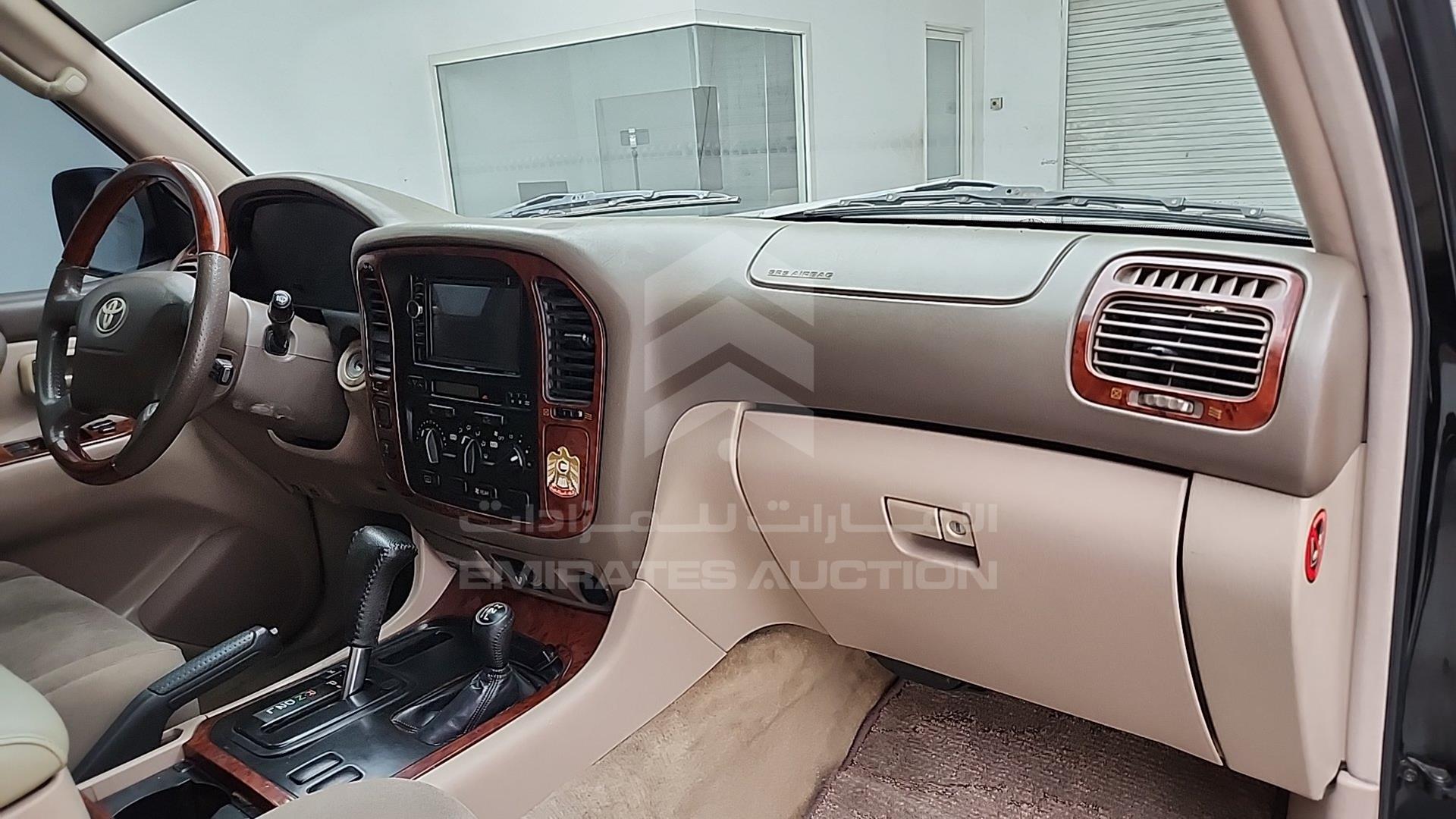 2001 TOYOTA LAND CRUISER VIN: JTEHT05J012009553