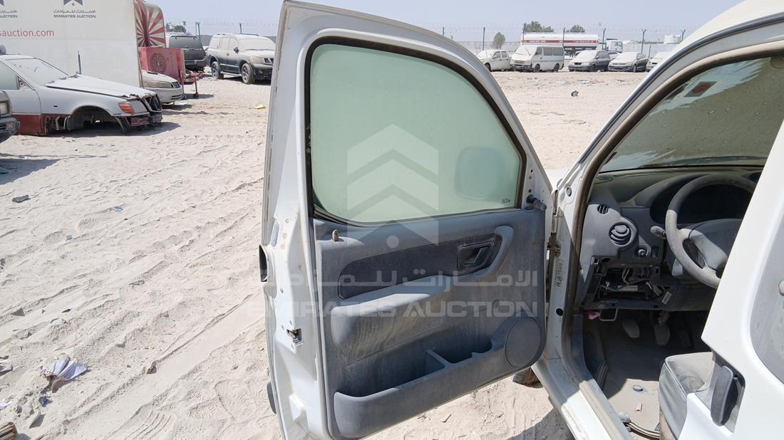 2009 Peugeot Partner — Front Left Door — Photo 10