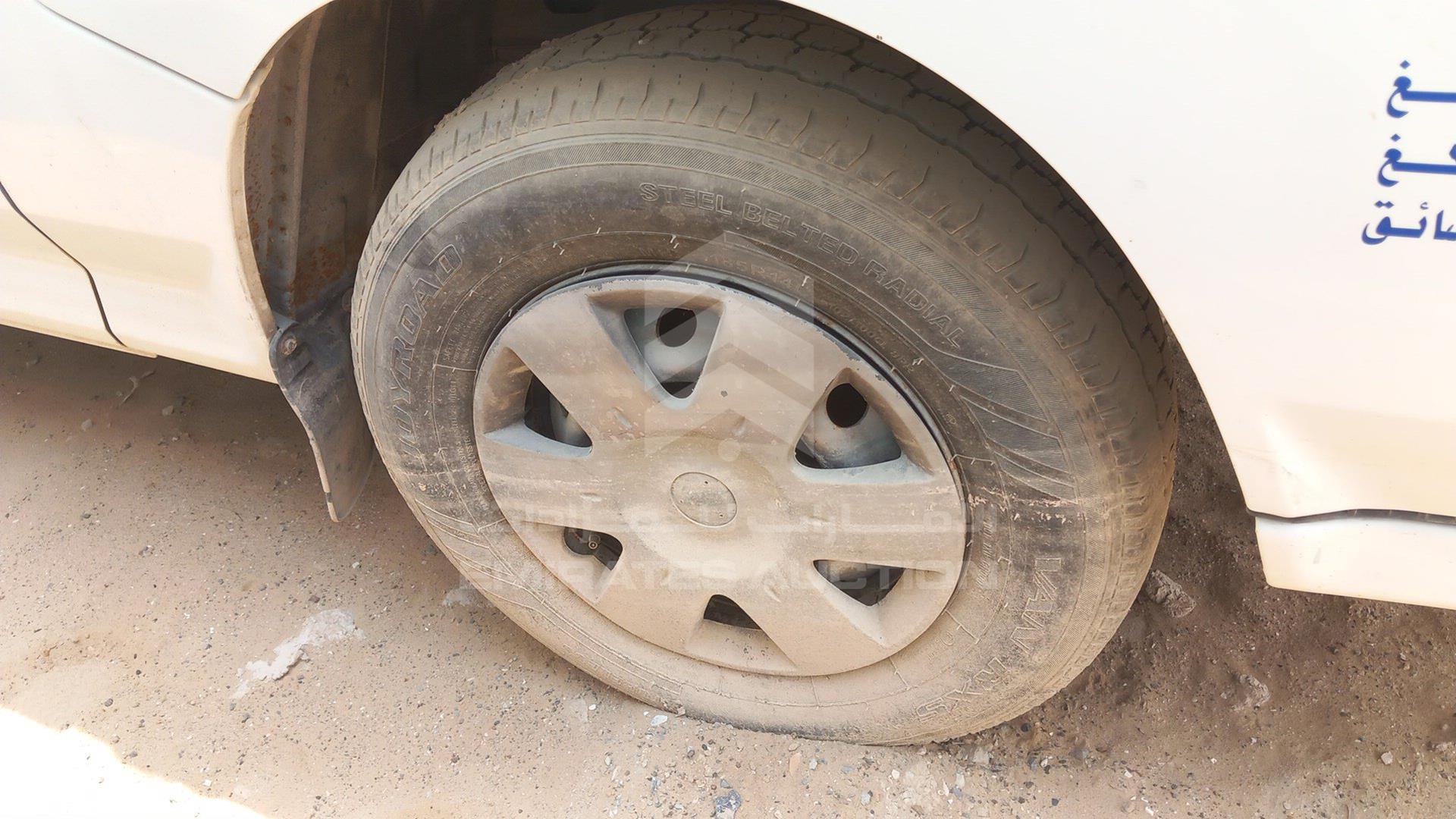 2013 MITSUBISHI L 300 VIN: JMYHNP13WDA700827