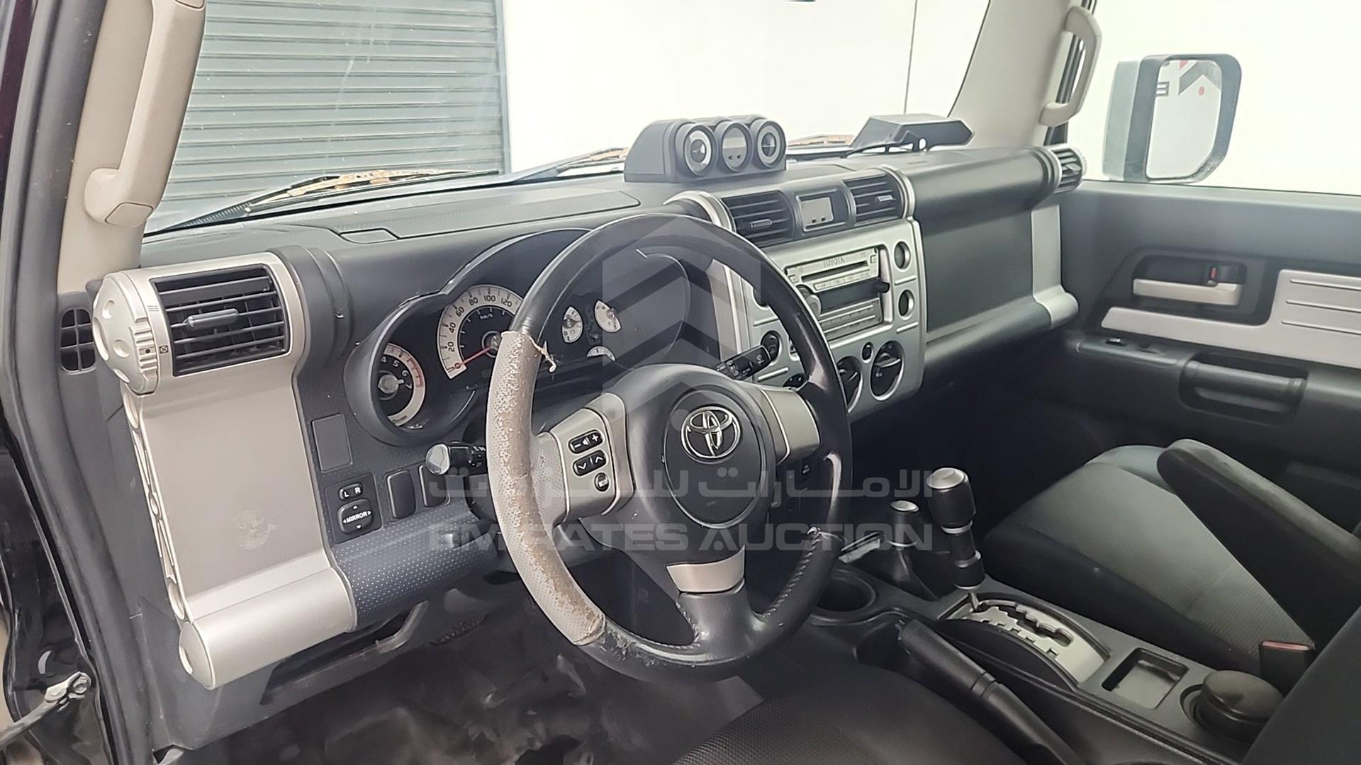 2010 TOYOTA FJ CRUISER VIN: JTEBU11F0AK086658