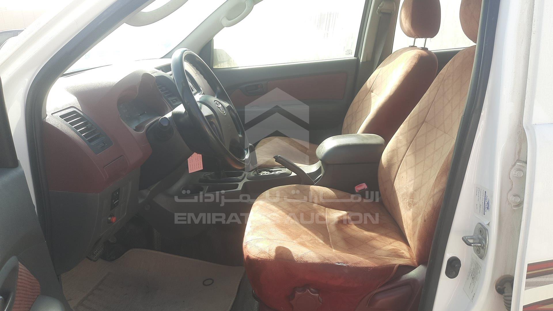 2014 TOYOTA HILUX VIN: MR0FX22G5E1111738