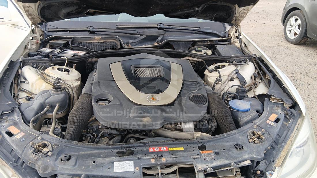 مرسيدس اس 550 2011 — خليج المحرك — صورة 30