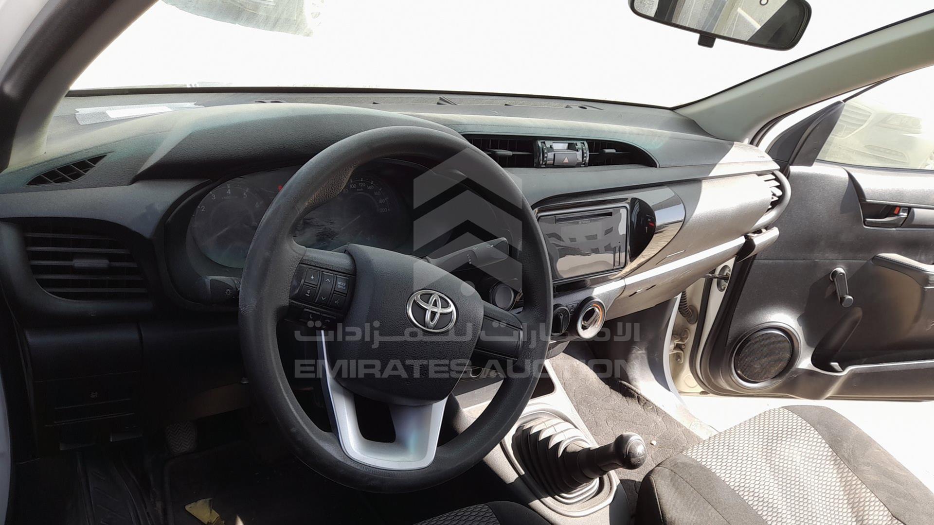 2020 TOYOTA HILUX VIN: MR0CX9CB3L3960489