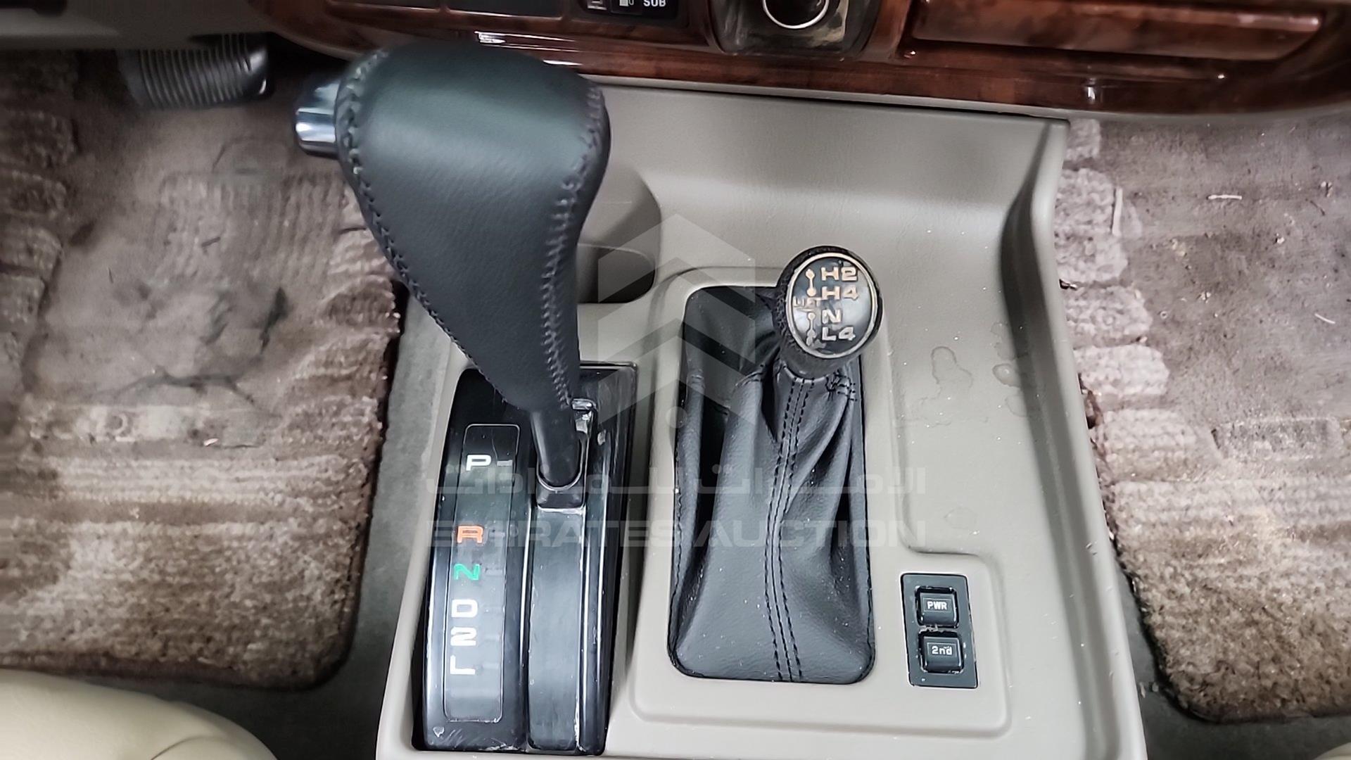 1997 TOYOTA LAND CRUISER VIN: FZJ800156709