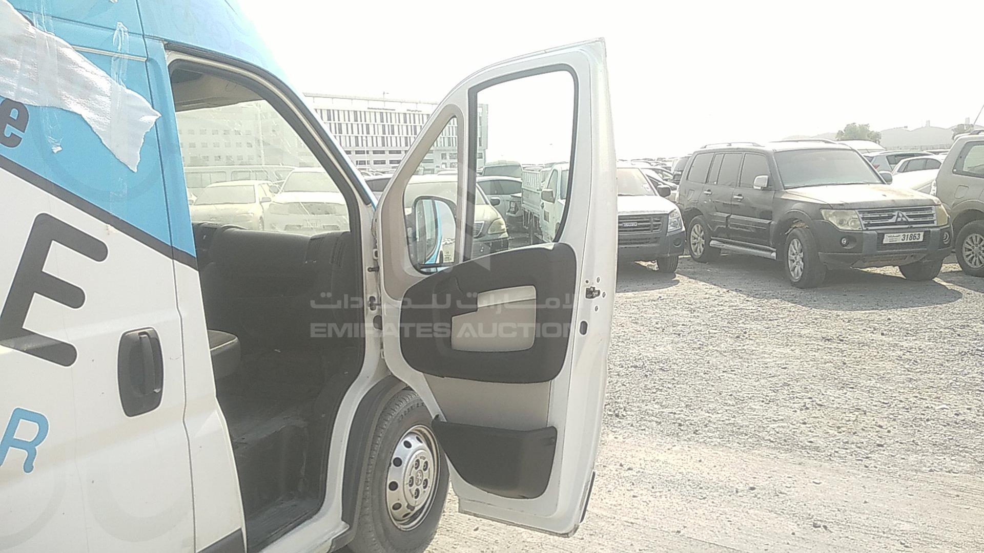 2018 PEUGEOT BOXER VIN: VF3YEZMF9J2E64023