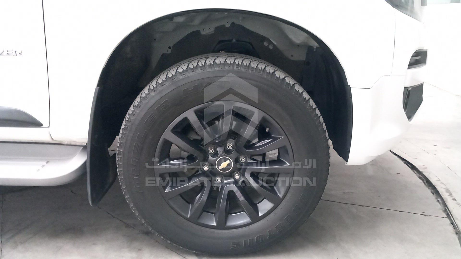 2018 CHEVROLET TRAILBLAZER VIN: MMM156FB8JH615272