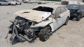 2024 Hyundai Elantra — Front Left Angle — Photo 4 — Thumbnail