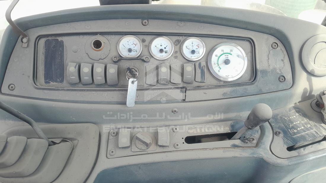 كاتربيلر 424 D 2005 — نظم الترفيه وكاميرا المراقبة والملاحة — صورة 17