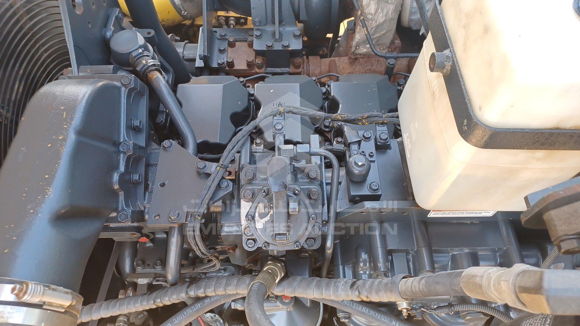 2015 KOMATSU HM400-2R VIN: KMTHM010V29007229