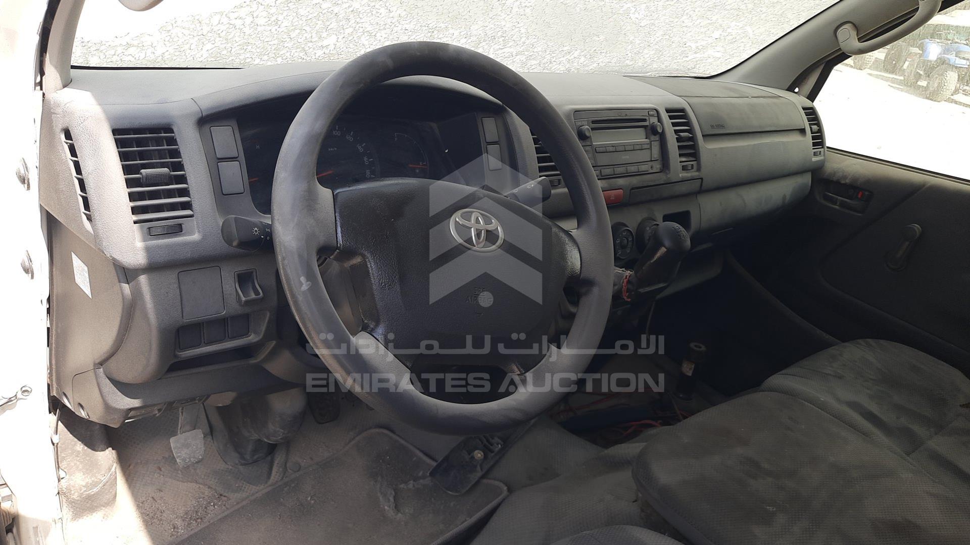 2015 TOYOTA HIACE VIN: JTFHX02P5F0100328