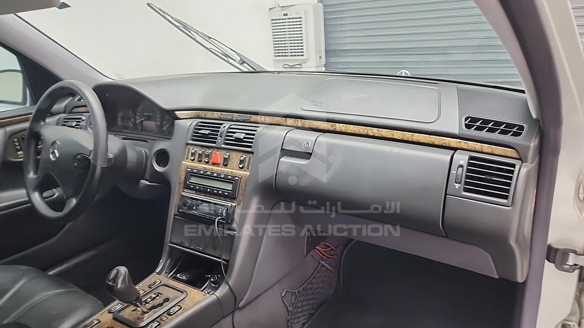 2001 MERCEDES E 55 AMG VIN: WDB2102741B309008