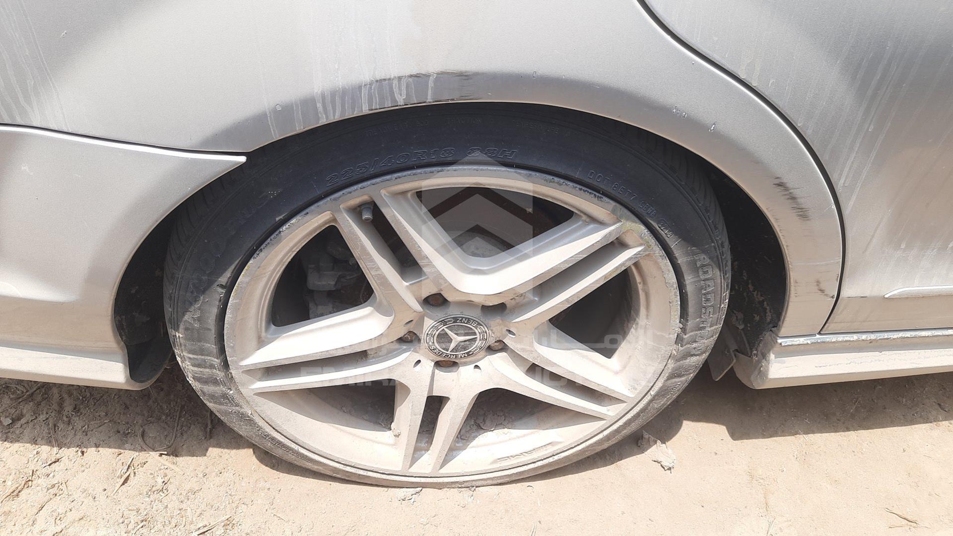 0 MERCEDES C 300 VIN: WDDGF5EBXBA504210