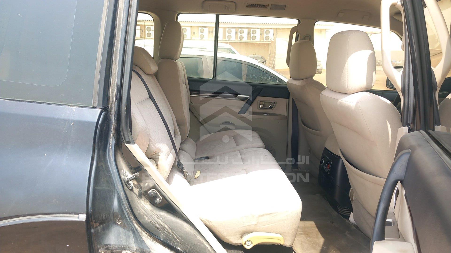 2010 MITSUBISHI PAJERO VIN: JMYLRV95WAJ715031