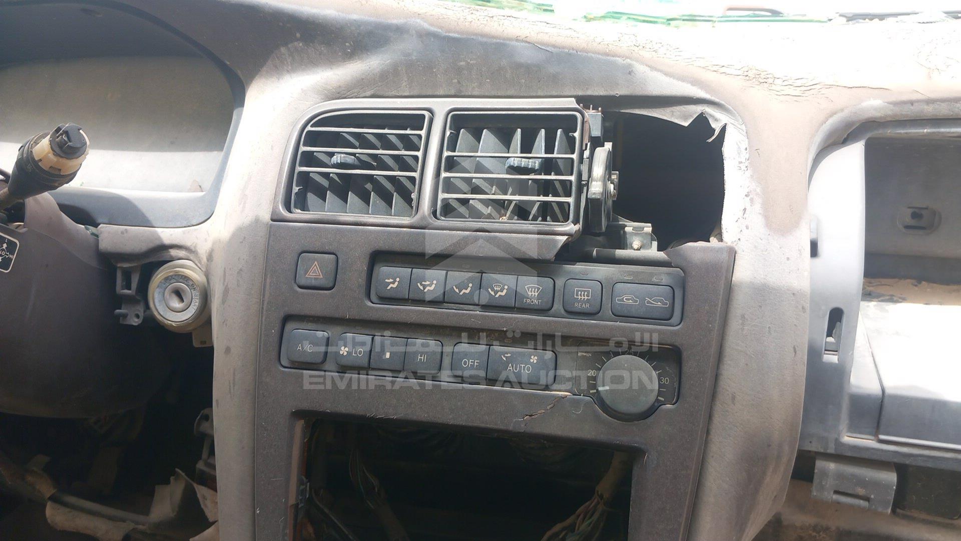 0 TOYOTA --- VIN: JZX906529526