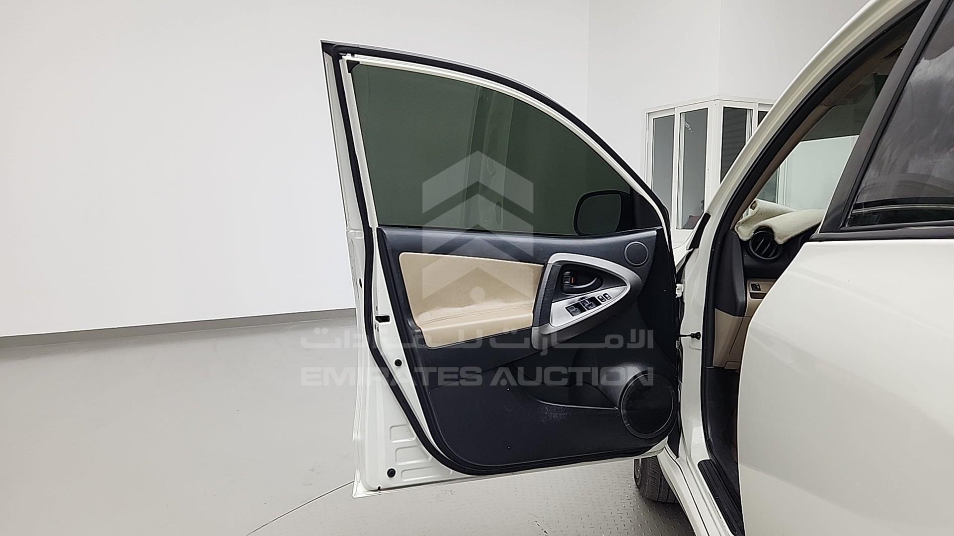 2012 TOYOTA RAV-4 VIN: JTMBD31V6C5298845
